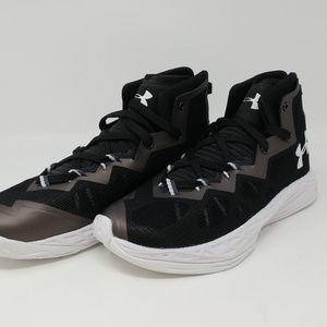 Under Armour Women's Lightning 4 Basketball Shoe